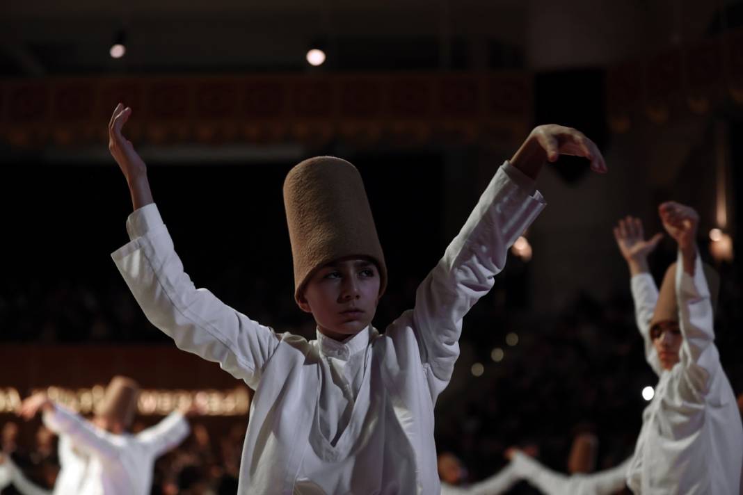 Konya'da sema gösterisinden sonraki gün hayatını kaybetmişti! Küçük semazenin hatırasını kardeşi yaşatıyor 12